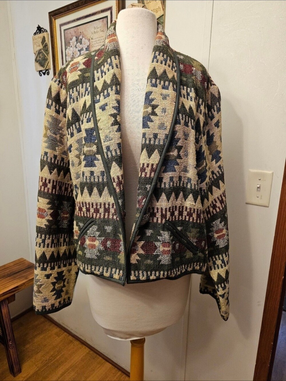 Vintage Fiorlini International by Giorgio Fiorlini tapestry blanket jacket.
